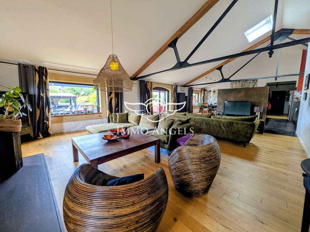 Maison à SAINT-CHINIAN