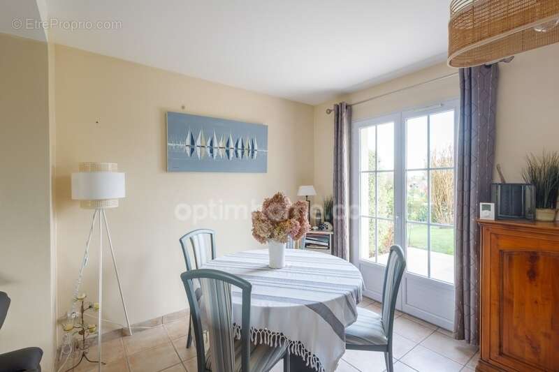 Maison à vendre proche Honfleur – 115 m² – 3 chambres – Terrain 757 m² – Vue Pont de Normandie - Terrasses - Garage - Carport -  - photo 5
