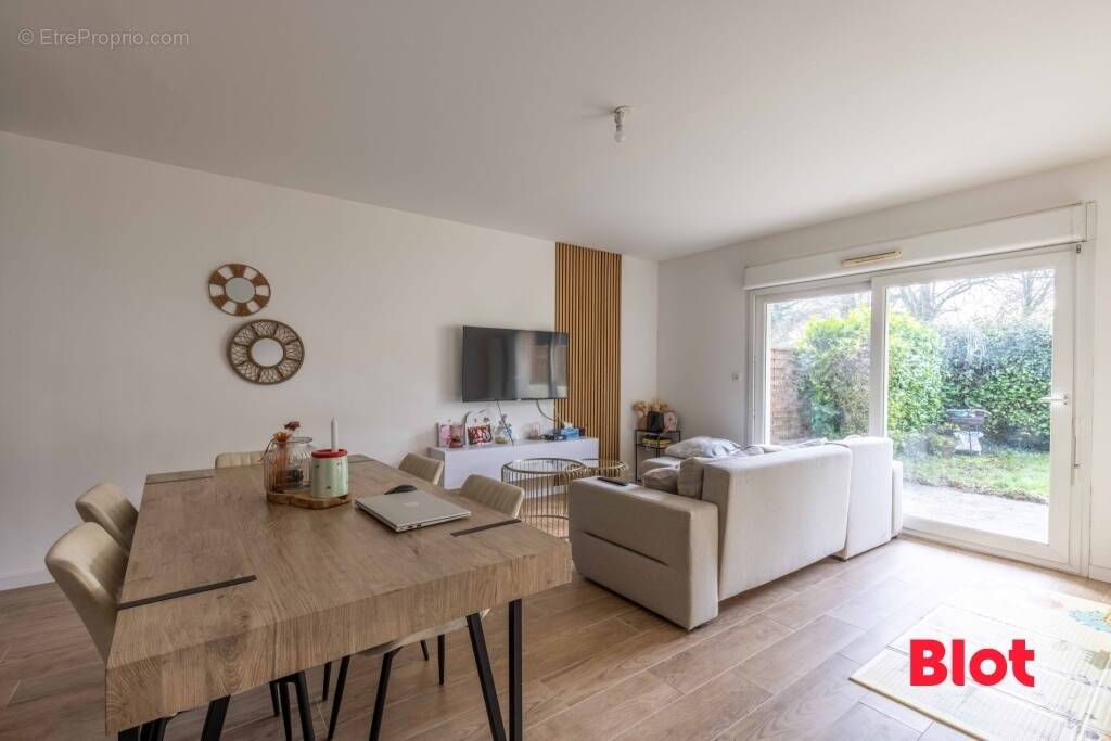 Appartement à LA CHAPELLE-THOUARAULT