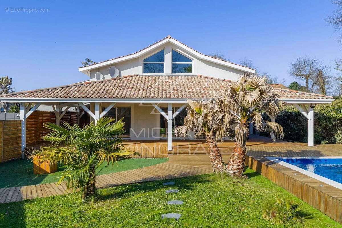 Maison à GUJAN-MESTRAS