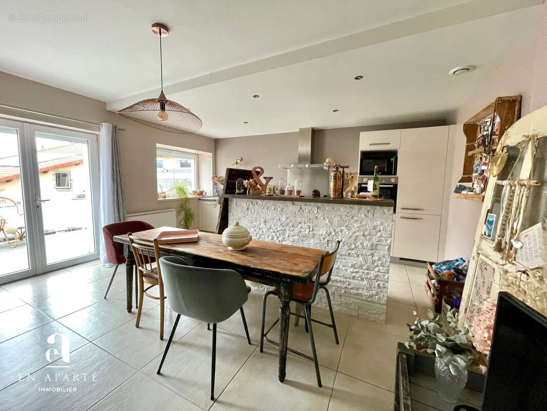 Maison à SOUCIEU-EN-JARREST