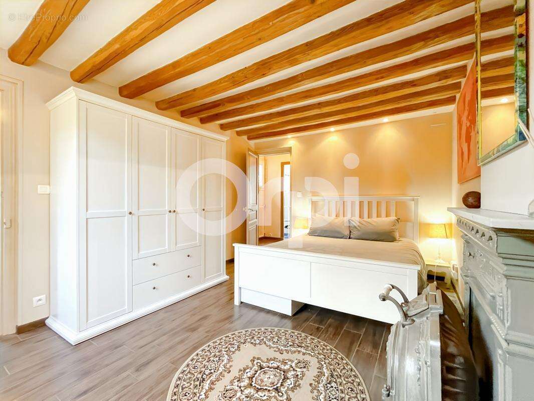 Maison à MARCILLY-LA-CAMPAGNE