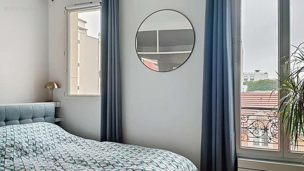 Photo 2 - Appartement à COURBEVOIE