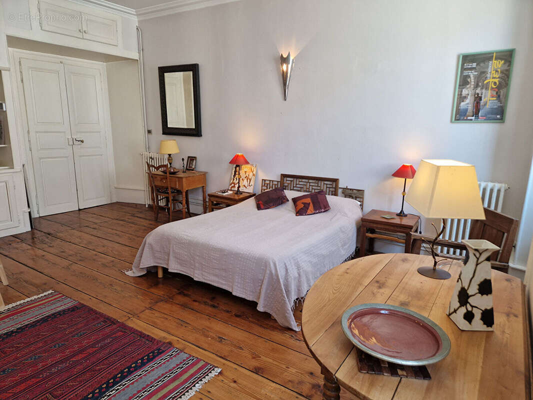 Bien de caractère : appartement de 118 m2 - photo 7
