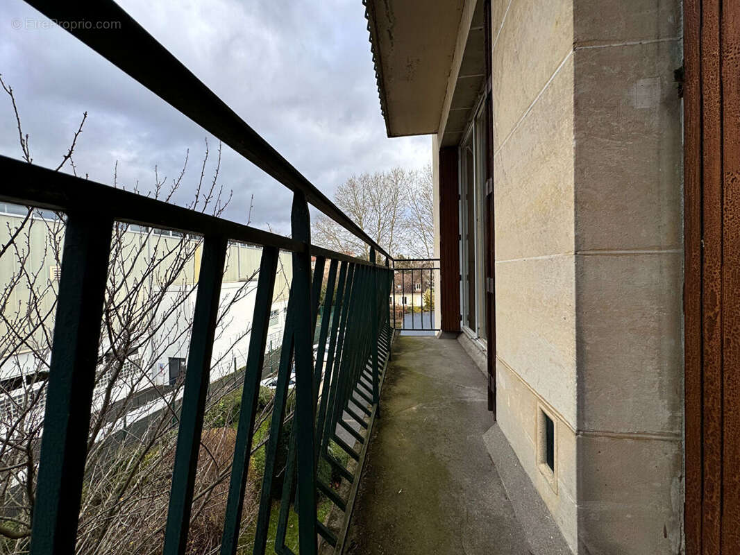 Appartement à ENGHIEN-LES-BAINS
