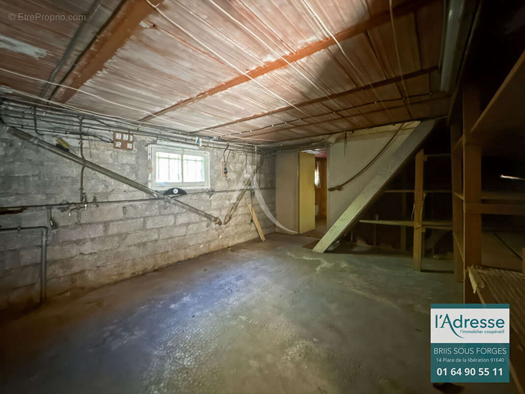 Maison à FONTENAY-LES-BRIIS