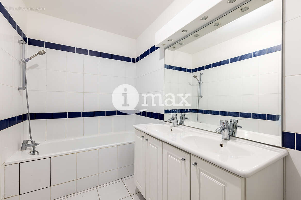 Appartement à LEVALLOIS-PERRET