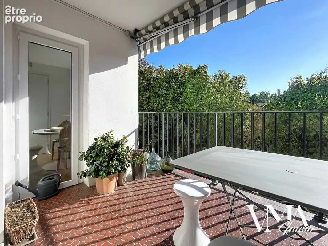 EXCLUSIVITÉ / Bel  Appartement T3 rénové de  81 m2 avec terrasse - photo 4