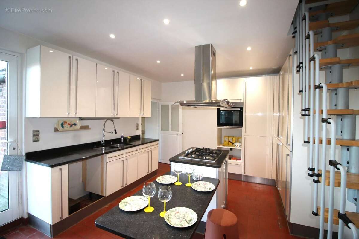 Maison à SAINT-HILAIRE-LEZ-CAMBRAI