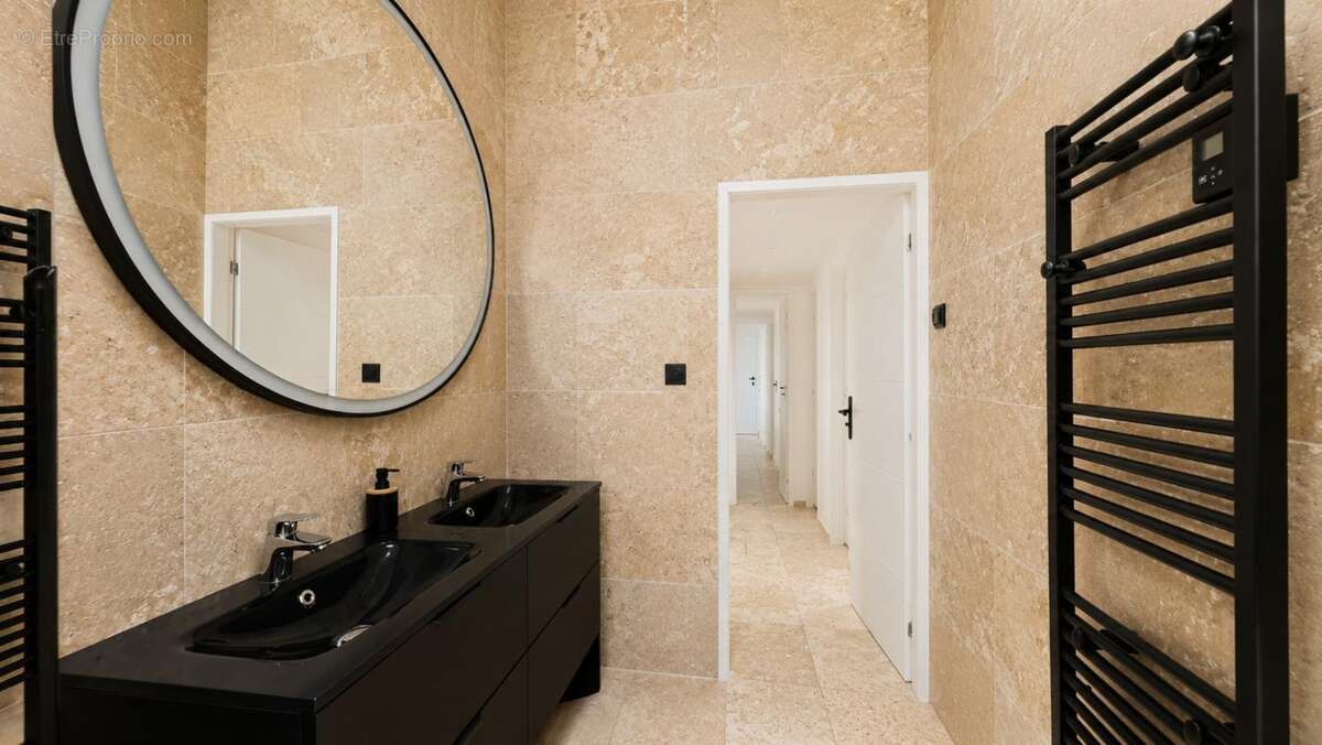 Maison 120 m² à Saint-Maur-Des-Fosses  - photo 10