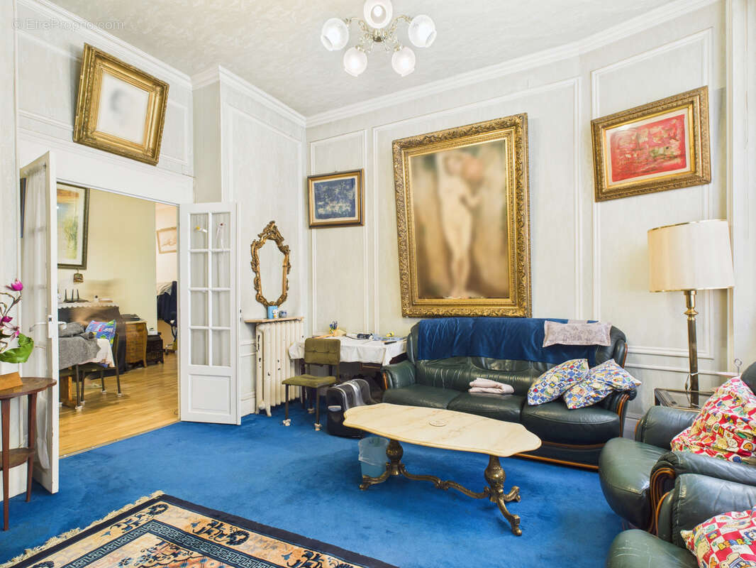 Appartement à PARIS-17E