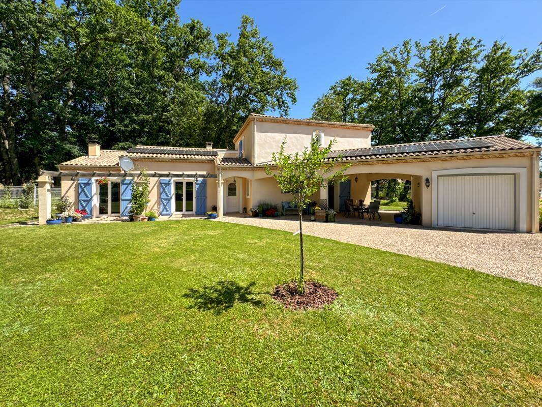 Maison à SAINT-ASTIER