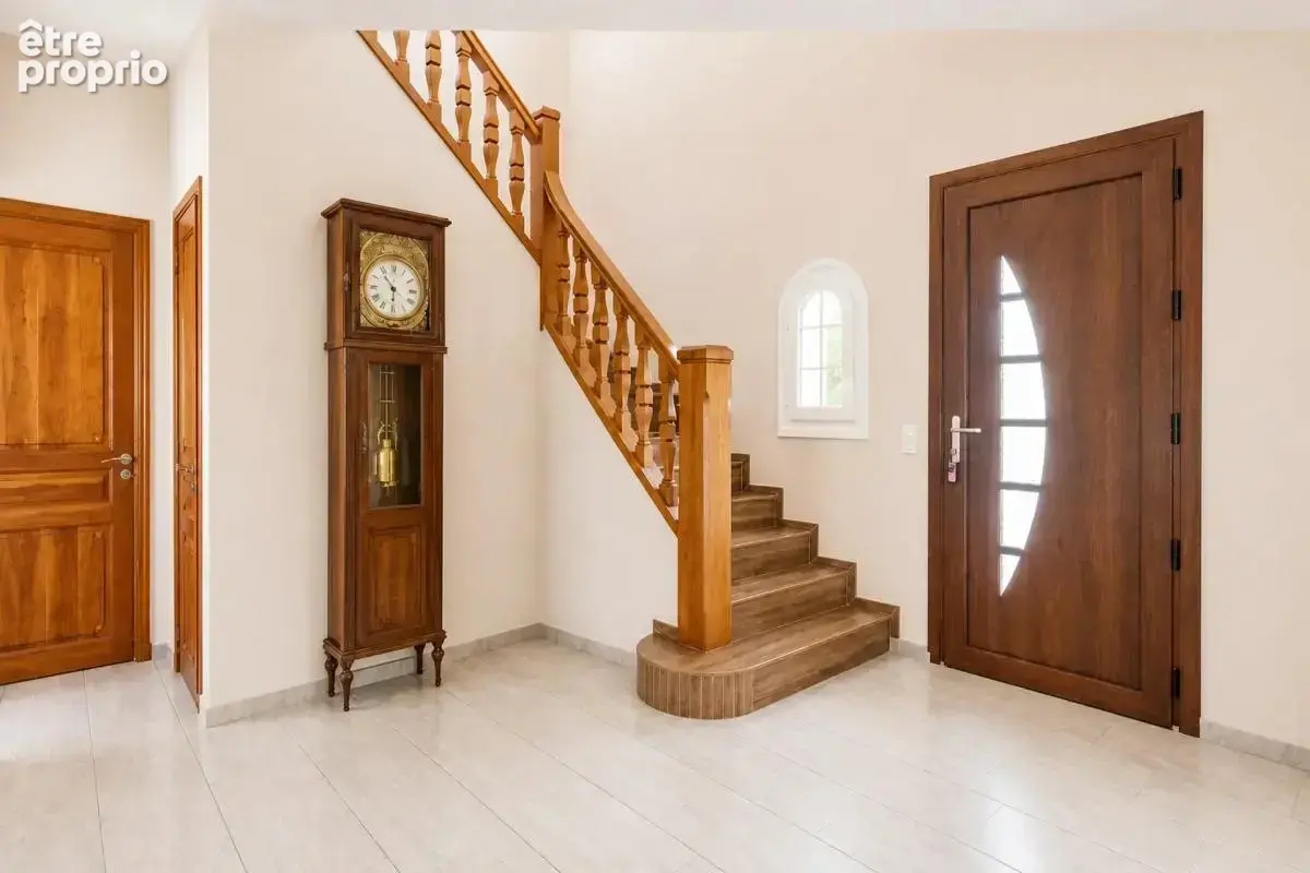 Maison de 6 pièces de 179 m² à Gabian - photo 15