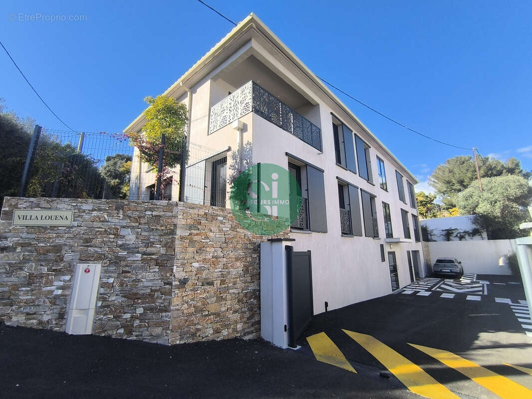Appartement à SIX-FOURS-LES-PLAGES