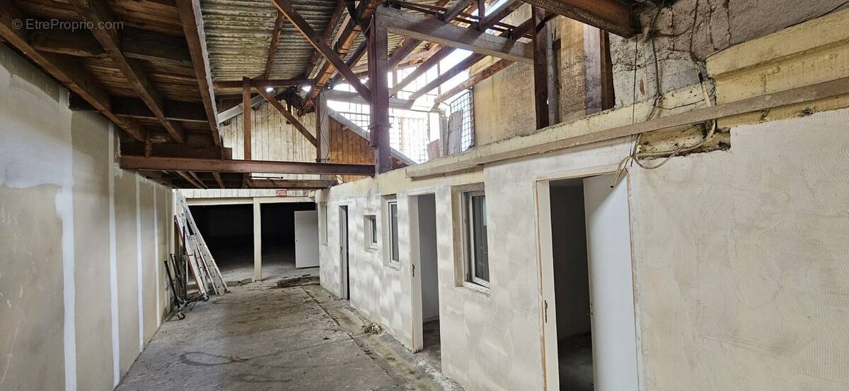 Appartement à VAUJOURS