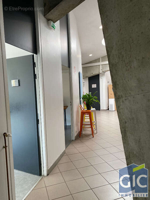 Commerce à HEROUVILLE-SAINT-CLAIR