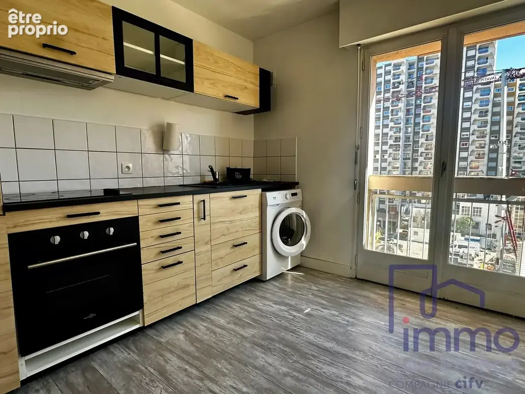 Appartement 2 pièces 44 m² à vendre à Saint-Etienne (42000) - photo 3