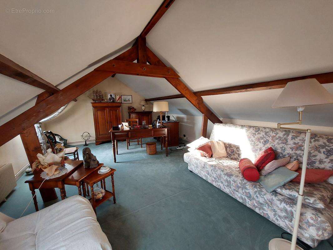 Maison à LES BAUX-SAINTE-CROIX