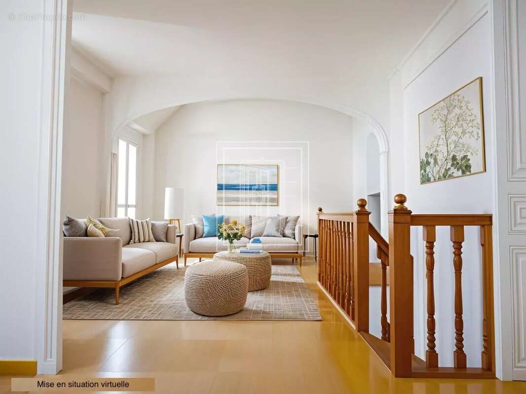 Appartement à PARIS-16E