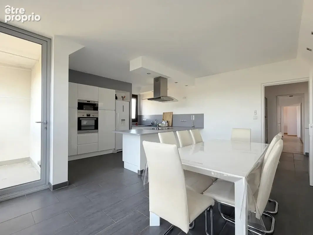 Appartement T5, rénové, loué en colocation - photo 2