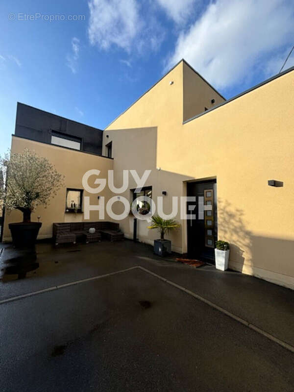 Maison à AUBERCHICOURT