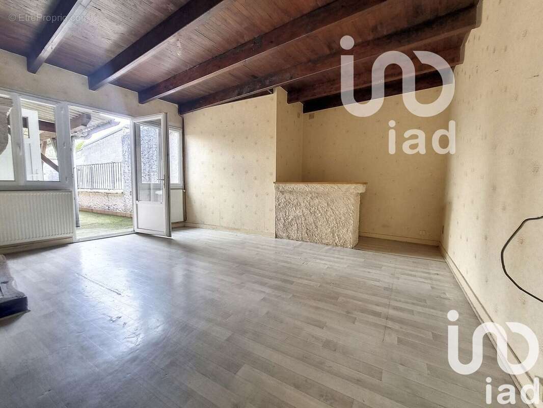 Photo 2 - Maison à LEIGNES-SUR-FONTAINE