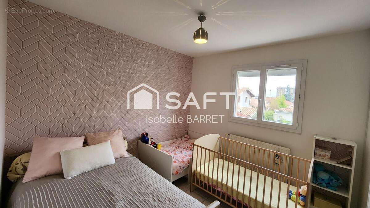 Photo 8 - Maison à DECINES-CHARPIEU