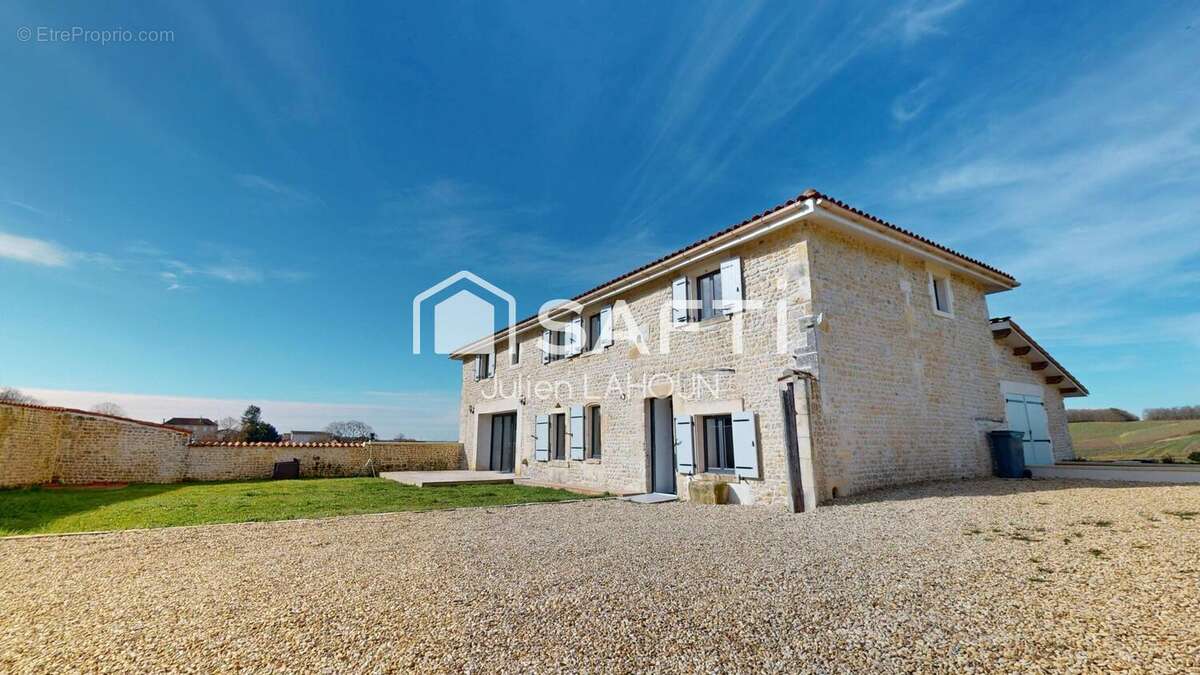 Photo 3 - Maison à SEGONZAC