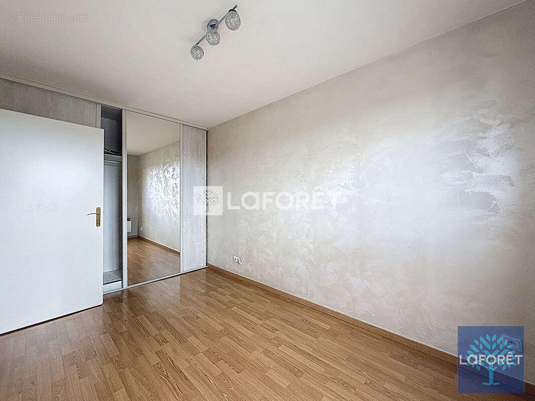 Appartement à VIGNEUX-SUR-SEINE