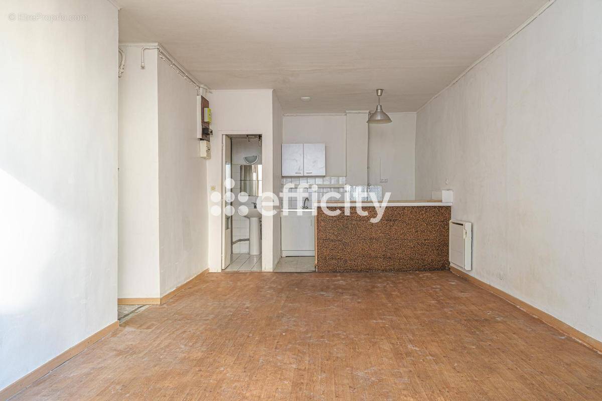 Appartement à MARSEILLE-2E
