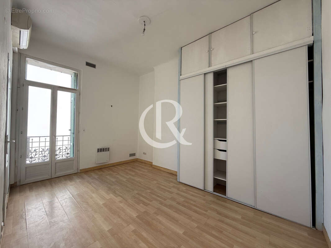 Hyeres centre - t3 immeuble bourgeois - photo 6