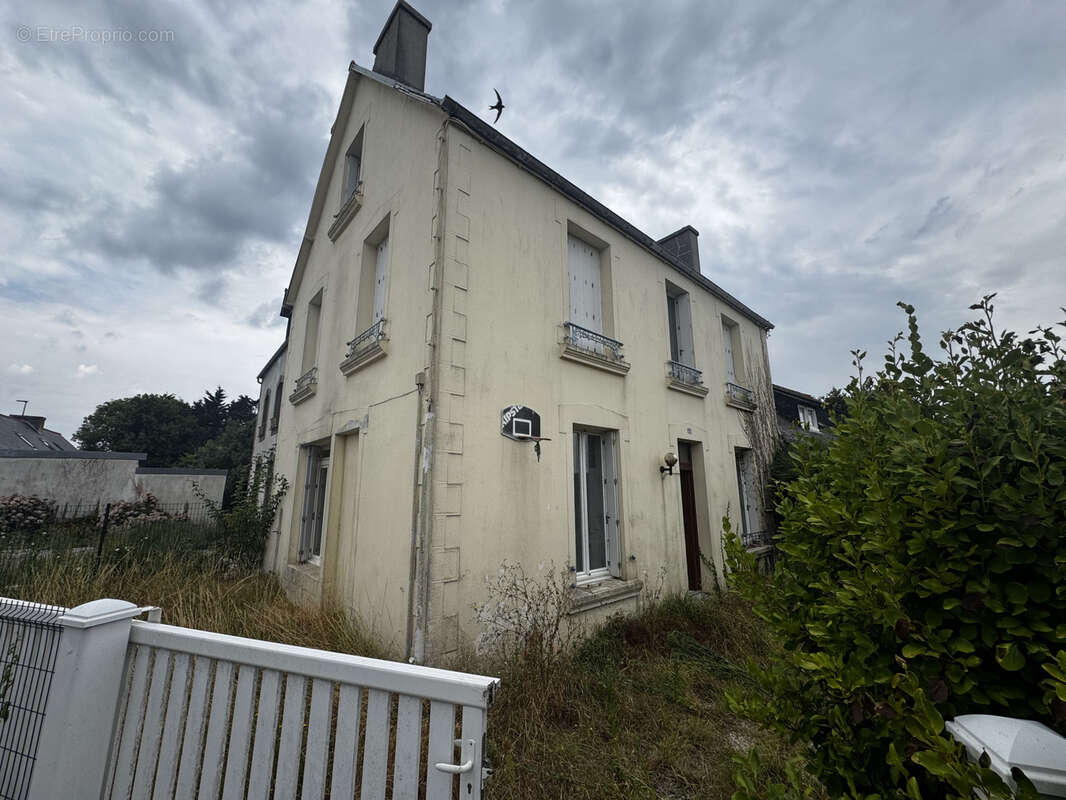 Lanvéoc   Maison à fort potentiel - 123m2 - photo 3