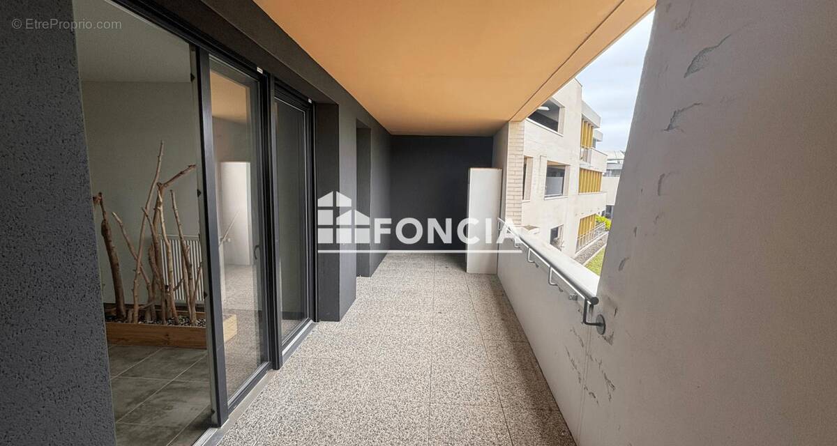 Appartement à CORNEBARRIEU
