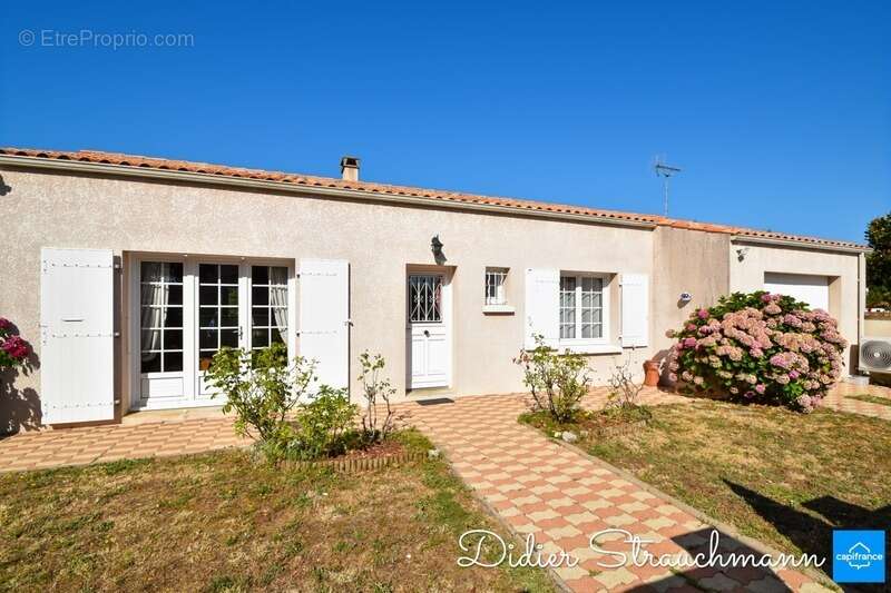 Maison à vendre 4 pièces SAINT VIVIEN (17) - photo 17