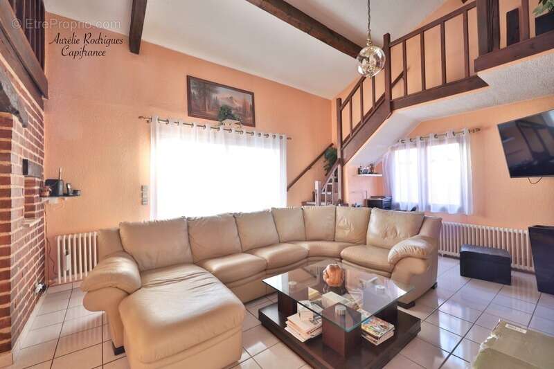 Maison à SAINT-MARTIN-BELLE-ROCHE