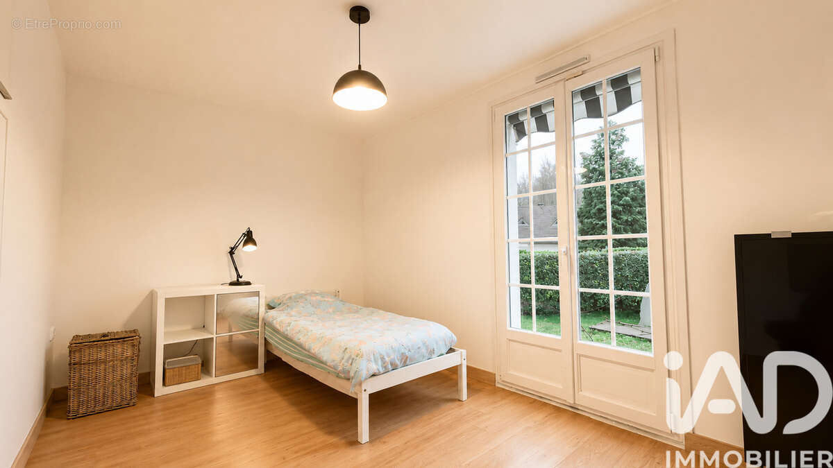 Maison 235 m² à Ermenonville  - photo 7