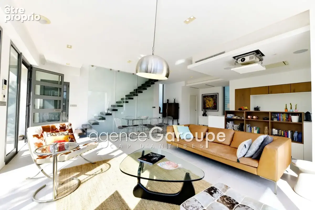 Maison 160 m² à Antibes  - photo 3