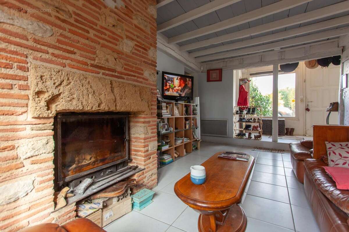 Photo 4 - Maison à AYZIEU