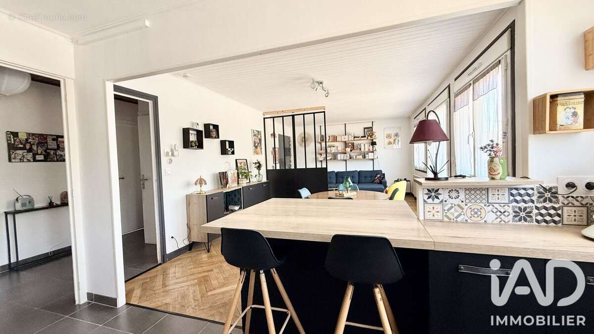 Photo 4 - Maison à SAINT-MARTIN-D'ESTREAUX