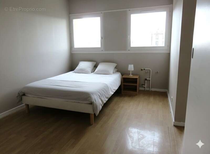 Appartement à LA COURNEUVE