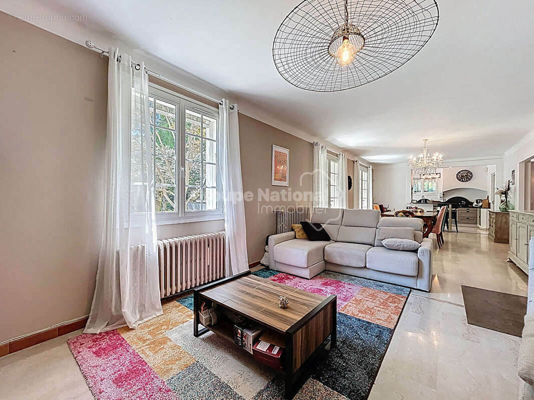 Maison à ROQUEMAURE