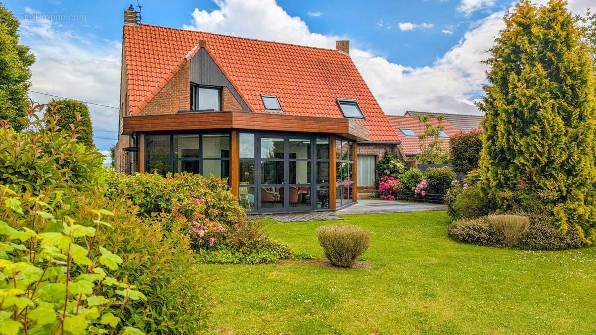 Maison à GOEULZIN