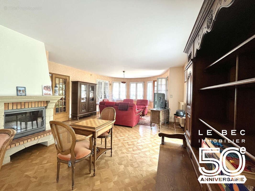 Maison 179 m² à Vannes  - photo 3