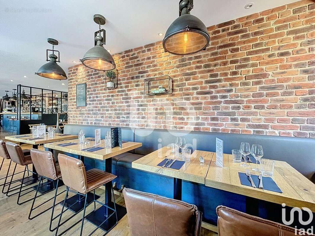 Photo 6 - Commerce à VITRE