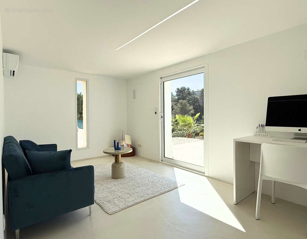 Maison à FREJUS