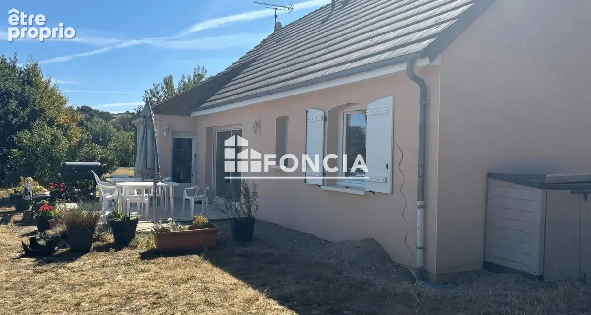 Maison à CONLIE