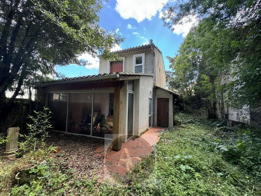 Commerce à CASTELNAUDARY