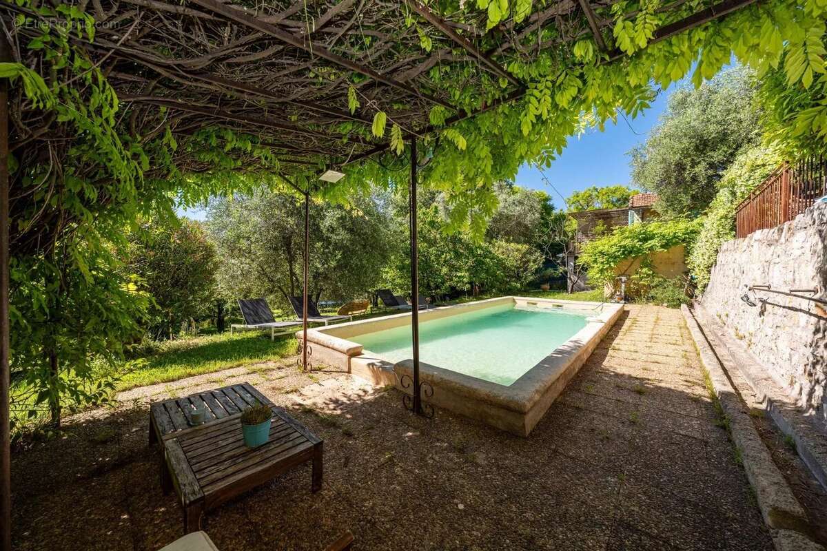 Maison à GRASSE