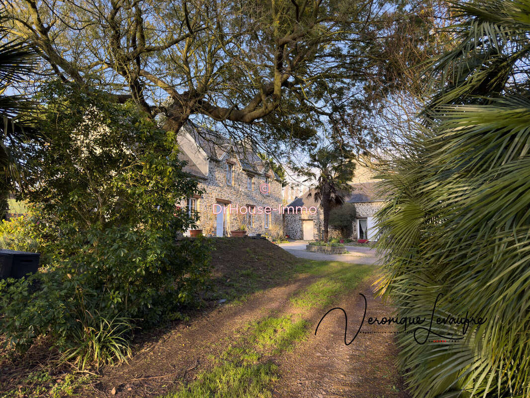 Maison à AGON-COUTAINVILLE