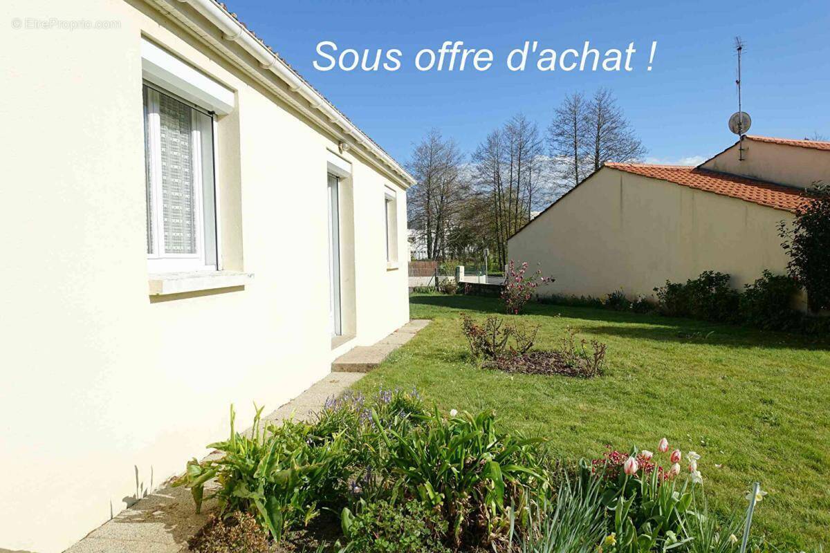 Maison à MONTAIGU